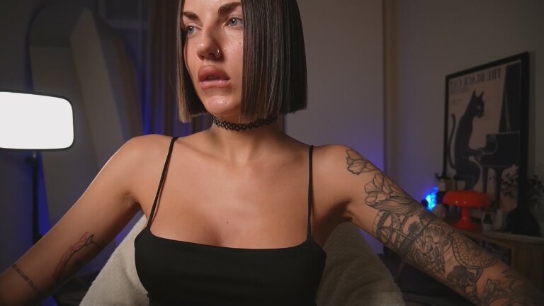 Lumiflare's Streamate show and profile