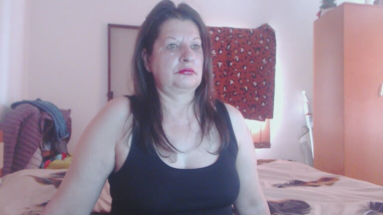 ExtasyMature's Streamate show and profile