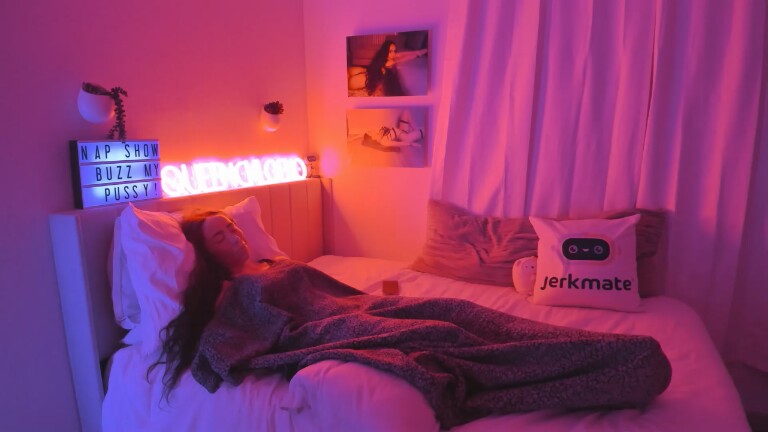 QueenChloeXO's Streamate show and profile