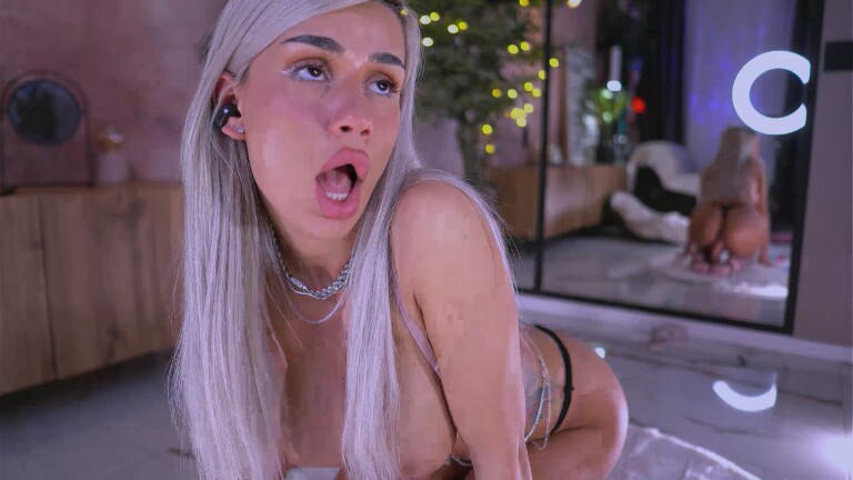 SophieMaeve's Streamate show and profile