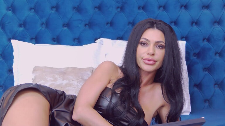 LiaDash's Streamate show and profile