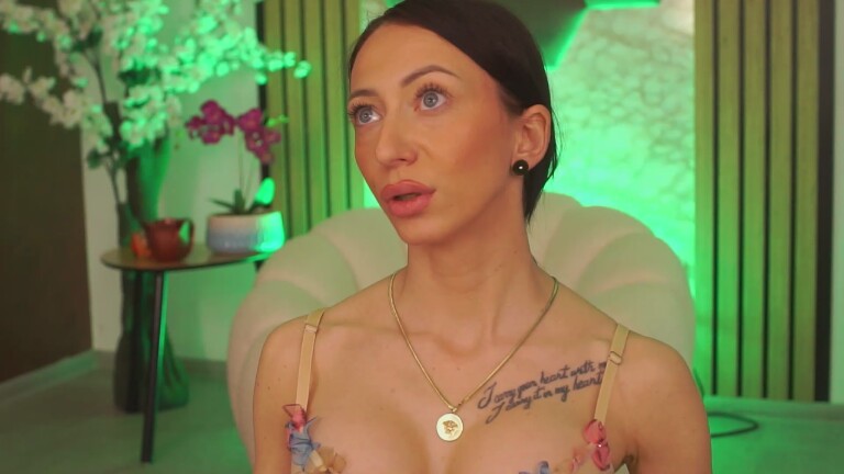 RubyFever's Streamate show and profile